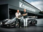 Lego stellte eine lebensgro&szlig;e Version des Koenigsegg Sadairs Speer her, der 111 km/h erreichte