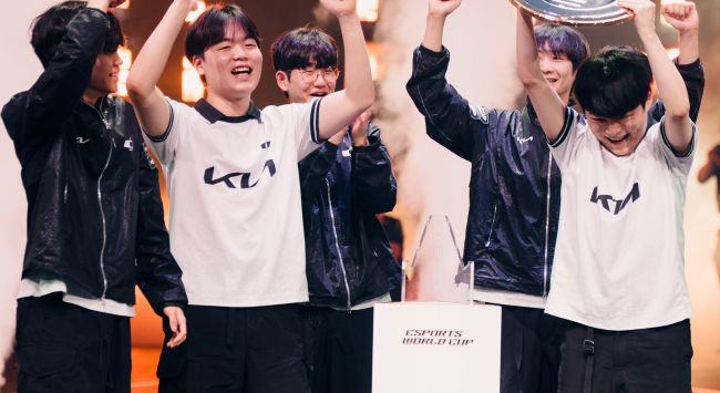 Esports World Cup 2026: Dplus besiegt die lokalen Helden, Karmine Corp, und holt sich die Trophäe für League of Legends