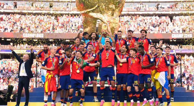 Der spanische Fußballverband streicht Donald Trump aus dem Foto der Weltmeisterschaftsfeier