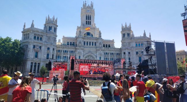 Weltmeisterschaftsfeier in Madrid: Wie spät ist es, musikalische Auftritte und wie man live schaut