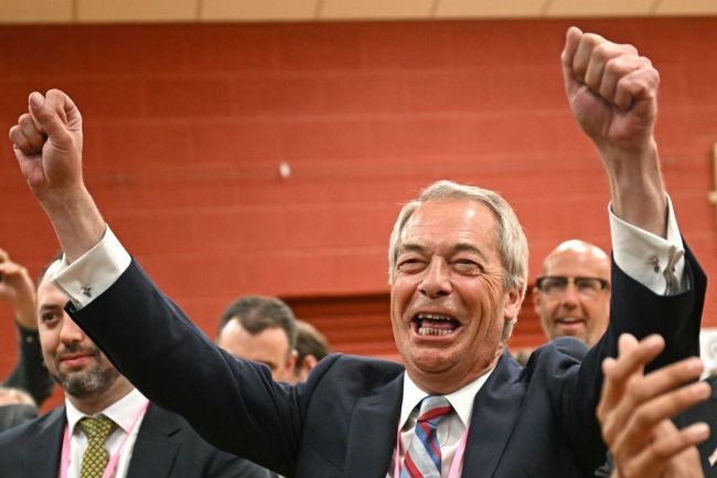 Große politische Parteien weigern sich, bei der Nachwahl in Clacton einen Kandidaten gegen Nigel Farage aufzustellen