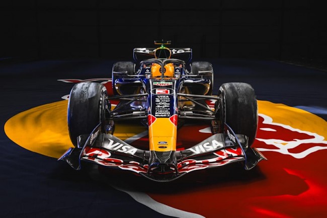 Red Bull tut das Undenkbare und präsentiert sein F1-Auto von 2026 mit einer frischen Lackierung