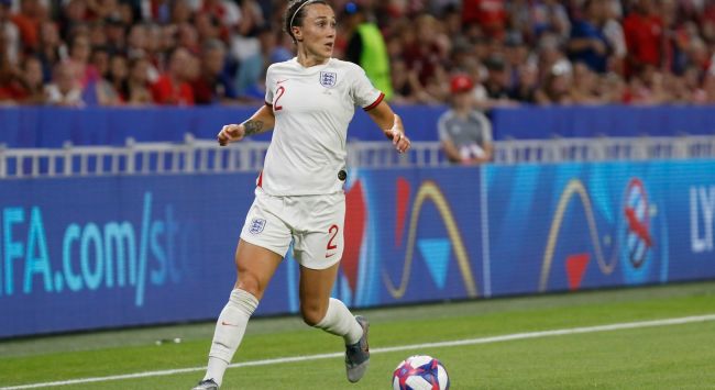 England holt Rückstand auf und gewinnt 