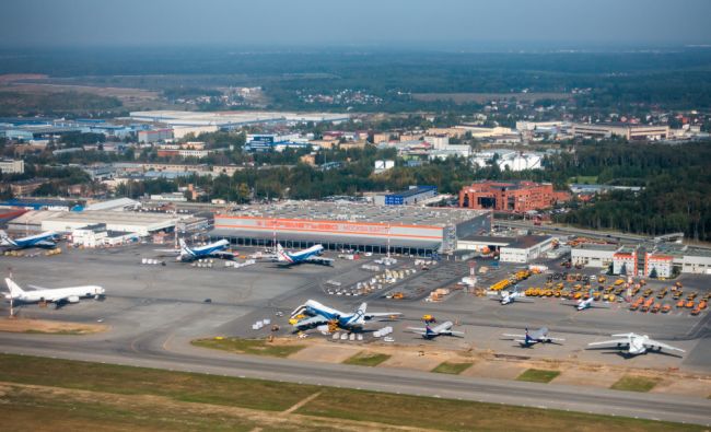 Drohnenangriffe der Ukraine stören den russischen Flugverkehr und führen zu vorübergehenden Flugverboten